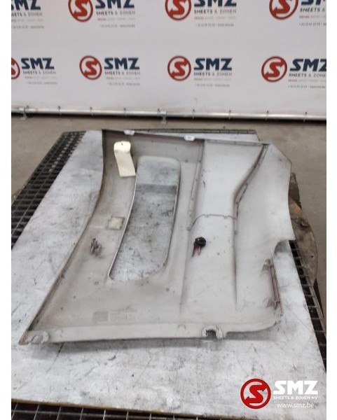 DAF Occ Koplamppaneel links DAF XF95-XF105 - Para-choque por Camião: foto 2 DAF Occ Koplamppaneel links DAF XF95-XF105 - Para-choque por Camião: foto 2