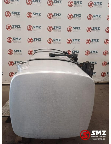 DAF Occ brandstoftank met steunen 850L DAF - Tanque de combustível por Camião: foto 3 DAF Occ brandstoftank met steunen 850L DAF - Tanque de combustível por Camião: foto 3