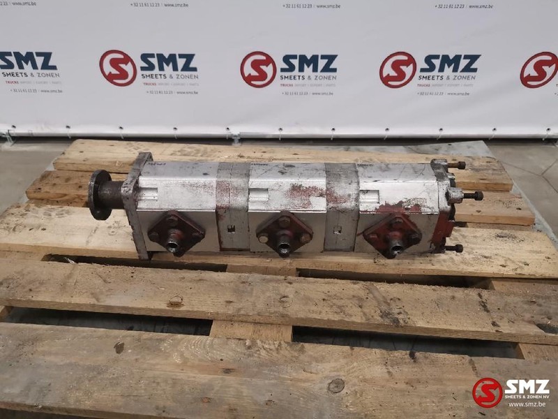Diversen Occ Hydraulische pomp driedubbel - Bomba hidráulica por Camião: foto 1 Diversen Occ Hydraulische pomp driedubbel - Bomba hidráulica por Camião: foto 1