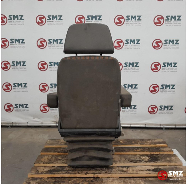 Diversen Occ bestuurdersstoel ISRI 6000 - Cabine e interior por Camião: foto 2 Diversen Occ bestuurdersstoel ISRI 6000 - Cabine e interior por Camião: foto 2