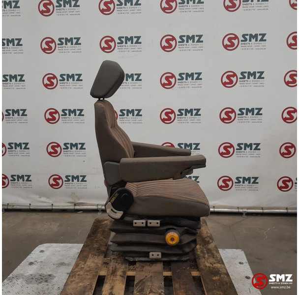 Diversen Occ bestuurdersstoel ISRI 6000 - Cabine e interior por Camião: foto 4 Diversen Occ bestuurdersstoel ISRI 6000 - Cabine e interior por Camião: foto 4