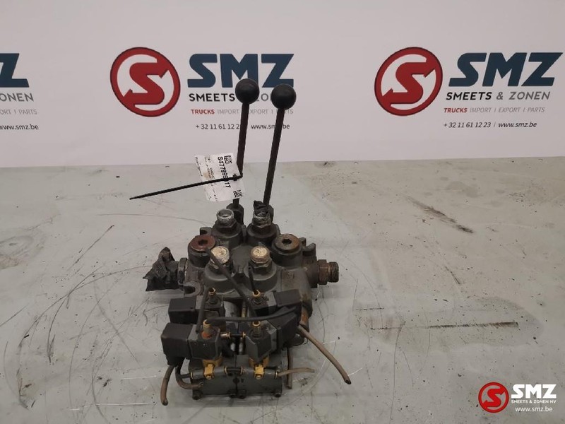 Diversen Occ dubbelwerkend hydraulisch ventiel - Válvula hidráulica por Camião: foto 3 Diversen Occ dubbelwerkend hydraulisch ventiel - Válvula hidráulica por Camião: foto 3
