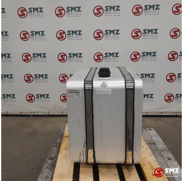 Diversen Occ hydraulische tank 200L - Tanque hidráulico por Camião: foto 1 Diversen Occ hydraulische tank 200L - Tanque hidráulico por Camião: foto 1