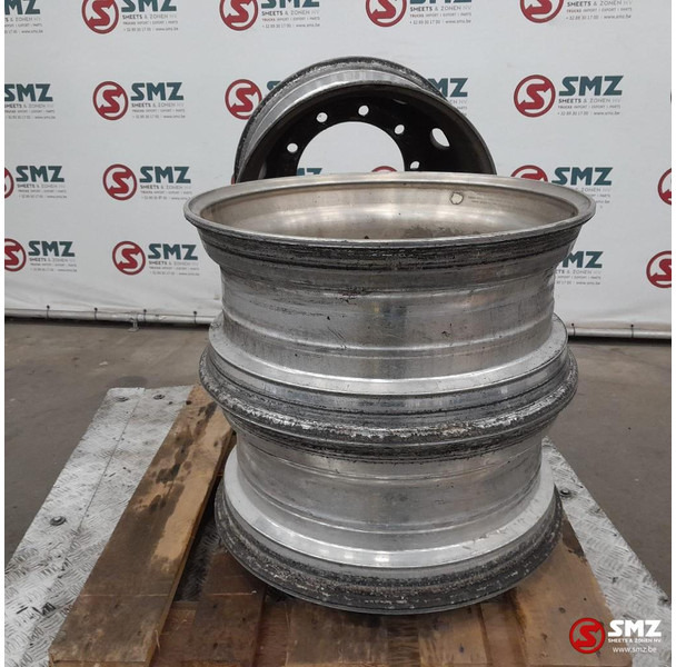 Diversen Occ set van 4 velgen 22,5 x 9,00 Alcoa - Jante por Camião: foto 3 Diversen Occ set van 4 velgen 22,5 x 9,00 Alcoa - Jante por Camião: foto 3