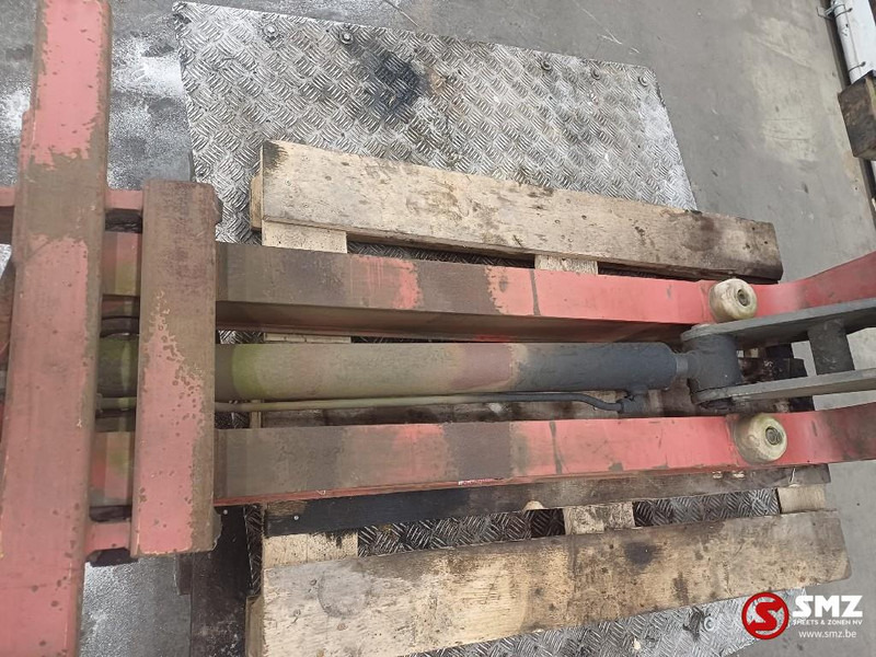 Kinshofer Occ pallethaak KM461 Kinshofer - Equipamento por Equipamento de movimentação: foto 5 Kinshofer Occ pallethaak KM461 Kinshofer - Equipamento por Equipamento de movimentação: foto 5