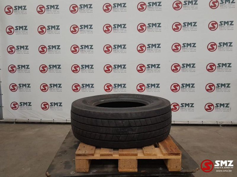 Goodyear Occ vrachtwagenband Goodyear 315/70R22.5 - Pneu por Camião: foto 1 Goodyear Occ vrachtwagenband Goodyear 315/70R22.5 - Pneu por Camião: foto 1