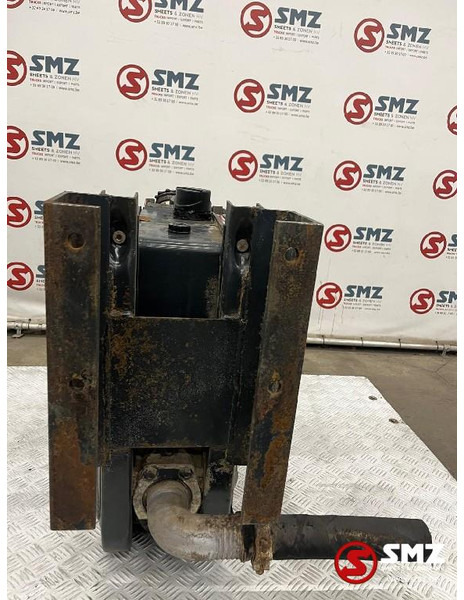 Hiab Occ hydraulische tank + bedieningsventiel Hiab - Tanque hidráulico por Camião: foto 3 Hiab Occ hydraulische tank + bedieningsventiel Hiab - Tanque hidráulico por Camião: foto 3