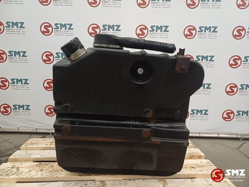 Iveco Occ AdBluetank 62L Iveco - Sistema de combustível por Camião: foto 1 Iveco Occ AdBluetank 62L Iveco - Sistema de combustível por Camião: foto 1