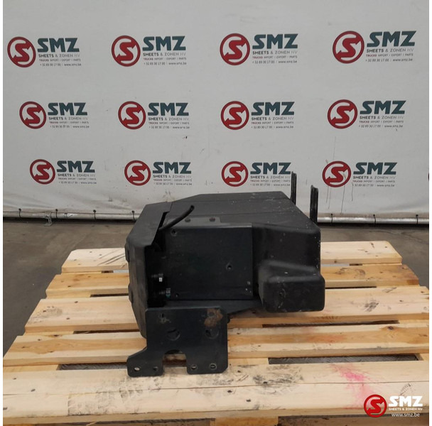 Iveco Occ AdBluetank Euro 6 30L Iveco - Sistema de combustível por Camião: foto 3 Iveco Occ AdBluetank Euro 6 30L Iveco - Sistema de combustível por Camião: foto 3