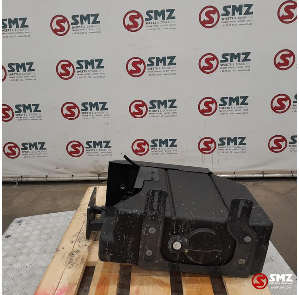 Iveco Occ AdBluetank Euro 6 30L Iveco - Sistema de combustível por Camião: foto 4 Iveco Occ AdBluetank Euro 6 30L Iveco - Sistema de combustível por Camião: foto 4