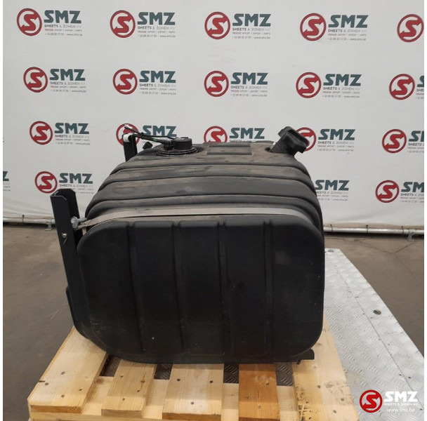 Iveco Occ brandstoftank 200L + brandstofniveausensor + s - Tanque de combustível por Camião: foto 4 Iveco Occ brandstoftank 200L + brandstofniveausensor + s - Tanque de combustível por Camião: foto 4