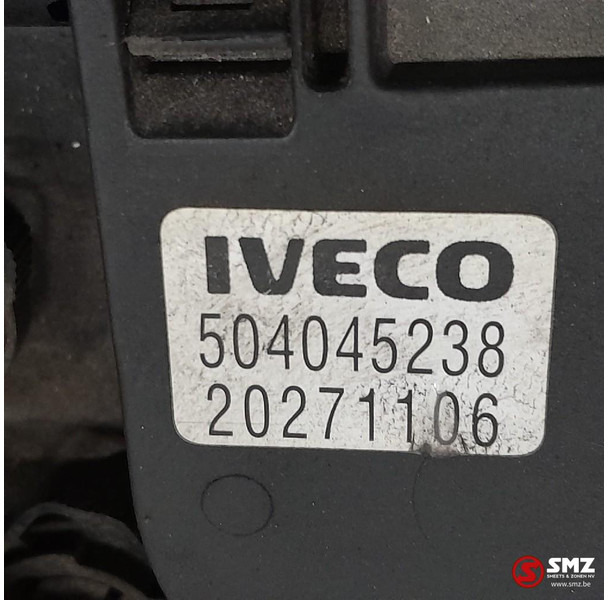 Iveco Occ brandstoftank 200L + brandstofniveausensor + s - Tanque de combustível por Camião: foto 5 Iveco Occ brandstoftank 200L + brandstofniveausensor + s - Tanque de combustível por Camião: foto 5