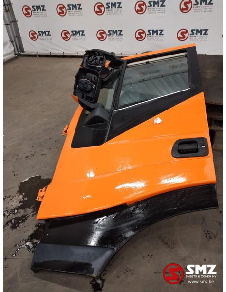 Iveco Occ deur links Iveco - Porta e peças por Camião: foto 1 Iveco Occ deur links Iveco - Porta e peças por Camião: foto 1