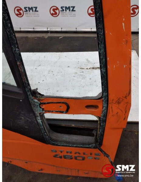 Iveco Occ deur rechts Iveco - Porta e peças por Camião: foto 3 Iveco Occ deur rechts Iveco - Porta e peças por Camião: foto 3