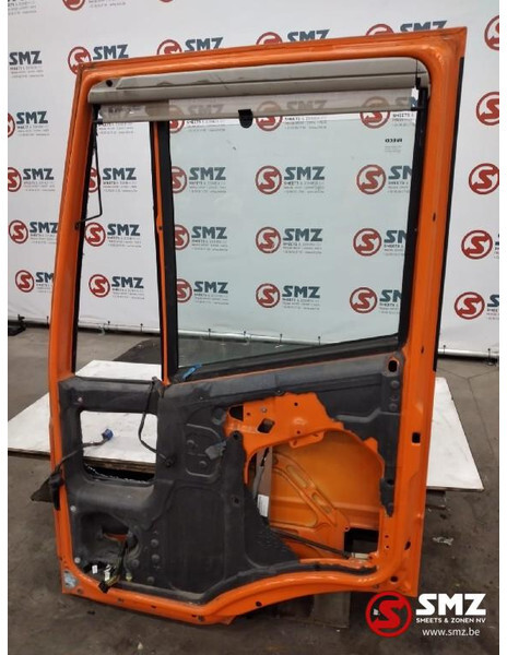 Iveco Occ deur rechts Iveco - Porta e peças por Camião: foto 2 Iveco Occ deur rechts Iveco - Porta e peças por Camião: foto 2