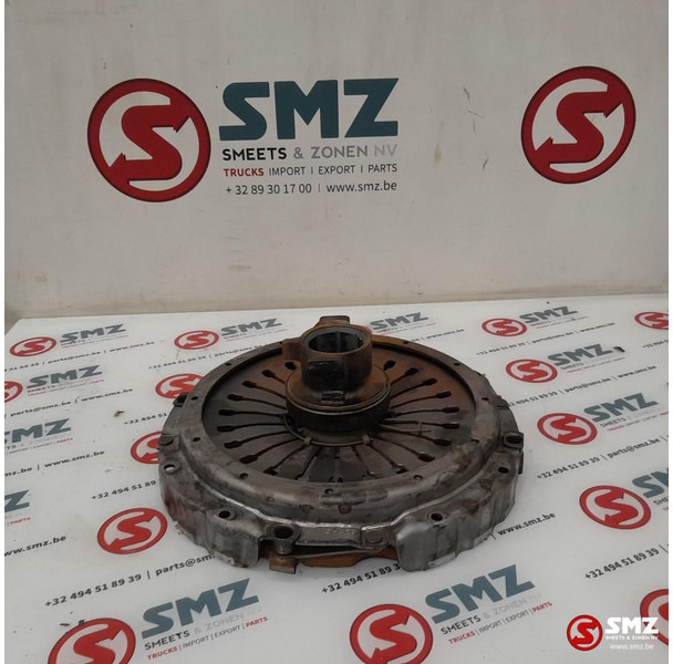 Iveco Occ koppelingsset F4AFE611 Iveco - Embreagem e peças por Camião: foto 1 Iveco Occ koppelingsset F4AFE611 Iveco - Embreagem e peças por Camião: foto 1