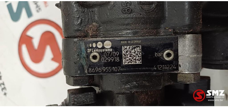 Iveco Occ luchtcompressor + stuuurbekrachtigingspomp F3A - Motor e peças por Camião: foto 4 Iveco Occ luchtcompressor + stuuurbekrachtigingspomp F3A - Motor e peças por Camião: foto 4