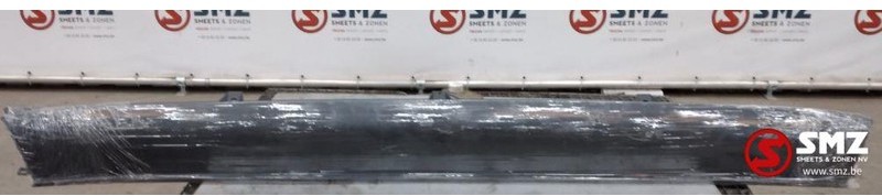 Iveco Onder spoiler Iveco Stralis - Aerodinâmica/ Aerofólio por Camião: foto 2 Iveco Onder spoiler Iveco Stralis - Aerodinâmica/ Aerofólio por Camião: foto 2