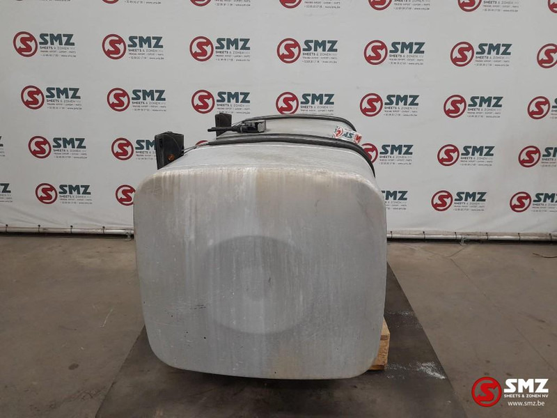 MAN Occ brandstoftank 600L + steunen MAN - Tanque de combustível por Camião: foto 4 MAN Occ brandstoftank 600L + steunen MAN - Tanque de combustível por Camião: foto 4