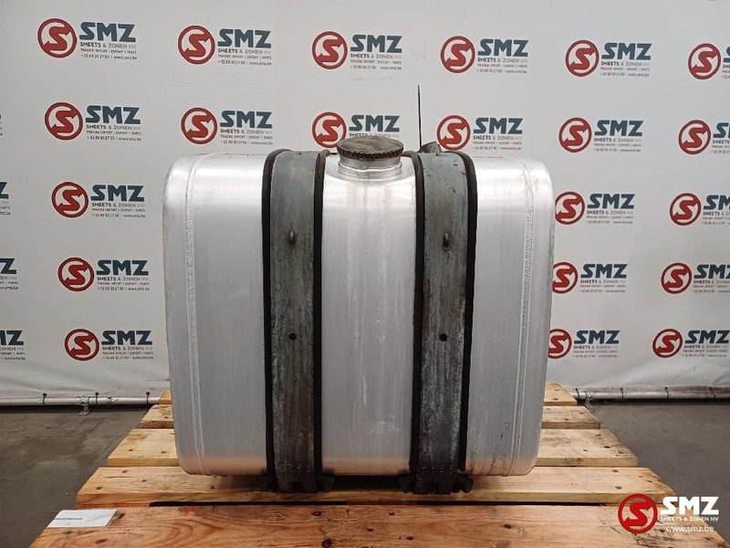 MAN Occ brandstoftank met steunen 250 L MAN - Tanque de combustível por Camião: foto 1 MAN Occ brandstoftank met steunen 250 L MAN - Tanque de combustível por Camião: foto 1