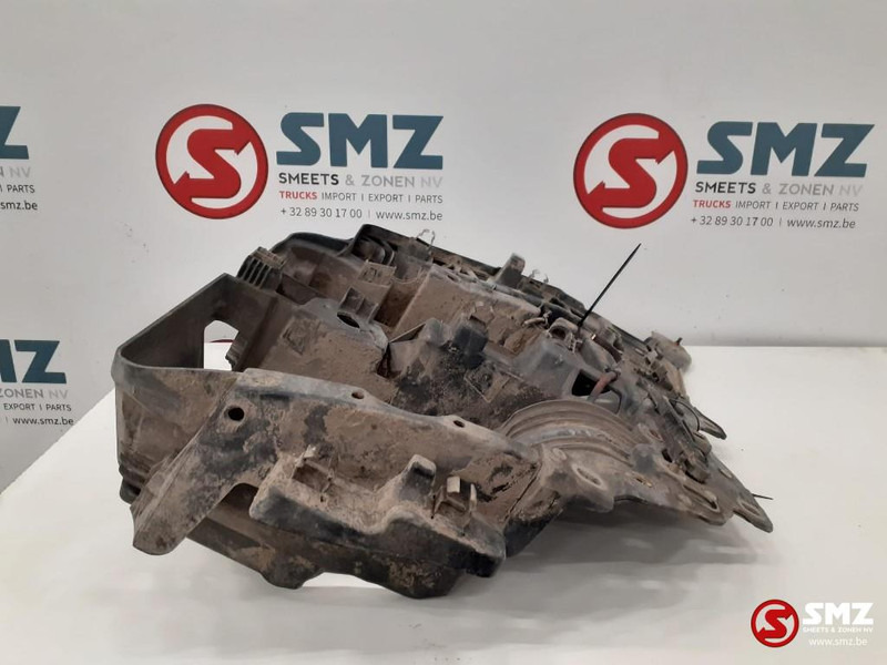 MAN Occ koplampsteun links MAN - Farol dianteira por Camião: foto 4 MAN Occ koplampsteun links MAN - Farol dianteira por Camião: foto 4