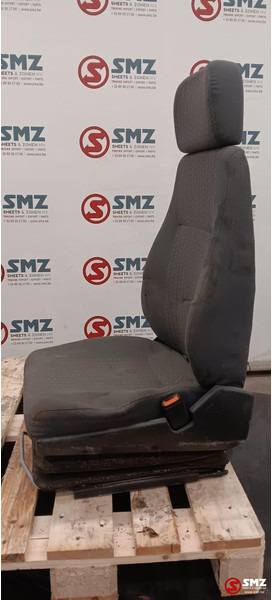 MAN Occ passagiersstoel MAN - Cabine e interior por Camião: foto 3 MAN Occ passagiersstoel MAN - Cabine e interior por Camião: foto 3