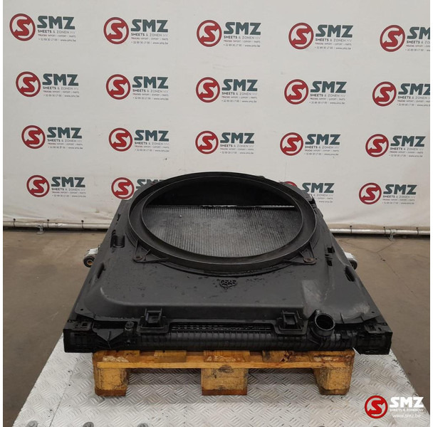 MAN Occ radiator MAN - Radiador por Camião: foto 1 MAN Occ radiator MAN - Radiador por Camião: foto 1