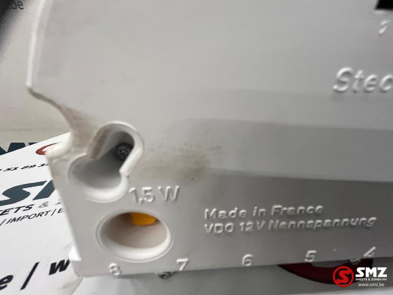 Mercedes-Benz Instrumentenpaneel mercedes vito a0005428401 - Painel de instrumentos por Automóvel: foto 4 Mercedes-Benz Instrumentenpaneel mercedes vito a0005428401 - Painel de instrumentos por Automóvel: foto 4