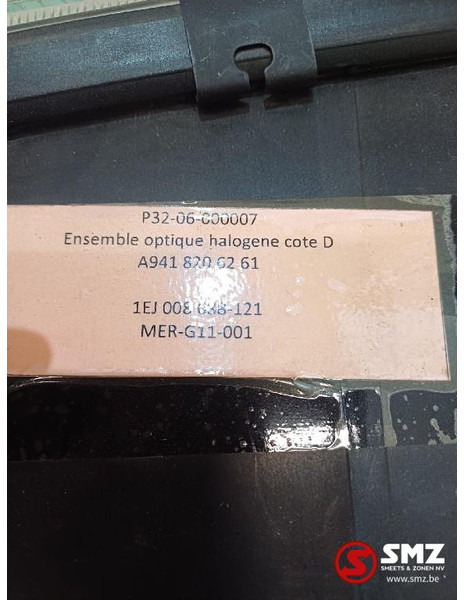 Mercedes-Benz Koplamp rechts Mercedes - Farol dianteira por Camião: foto 4 Mercedes-Benz Koplamp rechts Mercedes - Farol dianteira por Camião: foto 4