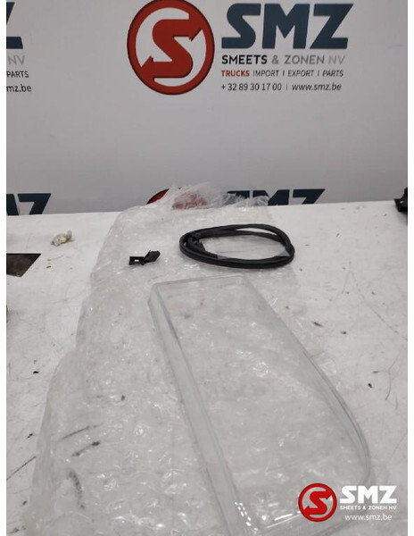 Mercedes-Benz Koplamp rechts mercedes axor a0008264310 - Farol dianteira por Camião: foto 1 Mercedes-Benz Koplamp rechts mercedes axor a0008264310 - Farol dianteira por Camião: foto 1