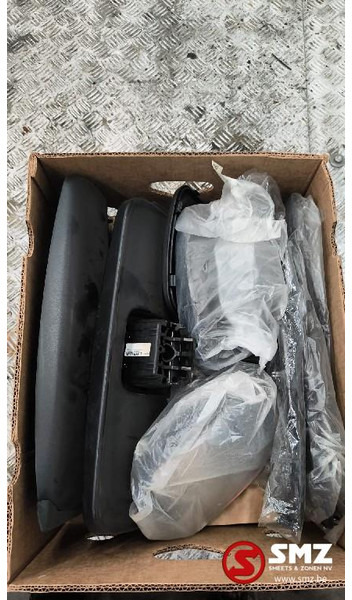 Mercedes-Benz Lot onderdelen Mercedes - Espelho retrovisor por Camião: foto 1 Mercedes-Benz Lot onderdelen Mercedes - Espelho retrovisor por Camião: foto 1