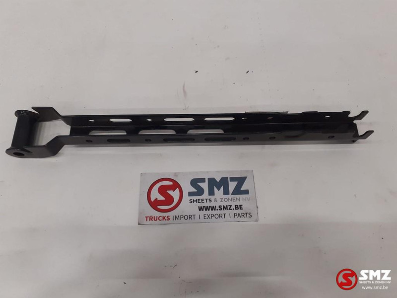 Mercedes-Benz Mercedes Actros Euro 6 side skirt steun - Carroceria e exterior: foto 1 Mercedes-Benz Mercedes Actros Euro 6 side skirt steun - Carroceria e exterior: foto 1