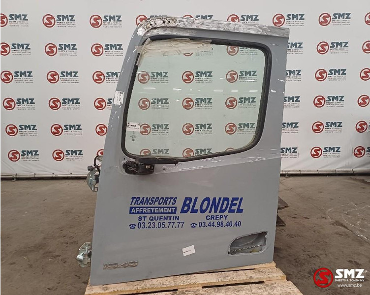 Mercedes-Benz Occ Deur links Actros MP4 - Porta e peças por Camião: foto 1 Mercedes-Benz Occ Deur links Actros MP4 - Porta e peças por Camião: foto 1