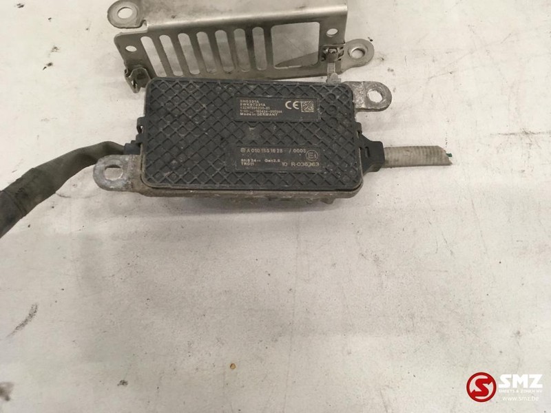 Mercedes-Benz Occ NOX sensor Actros MP4 - Sensor por Camião: foto 3 Mercedes-Benz Occ NOX sensor Actros MP4 - Sensor por Camião: foto 3