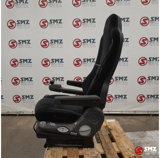 Mercedes-Benz Occ bestuurdersstoel Mercedes Actros MP3 - Cabine e interior por Camião: foto 3 Mercedes-Benz Occ bestuurdersstoel Mercedes Actros MP3 - Cabine e interior por Camião: foto 3