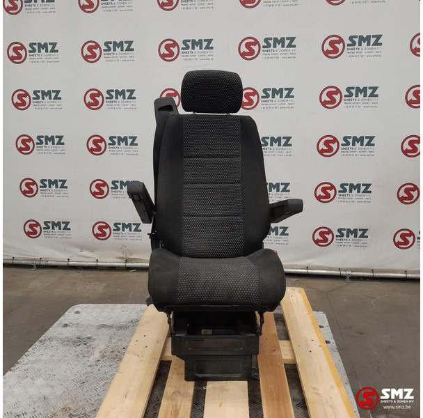 Mercedes-Benz Occ bijrijdersstoel Mercedes - Cabine e interior por Camião: foto 1 Mercedes-Benz Occ bijrijdersstoel Mercedes - Cabine e interior por Camião: foto 1