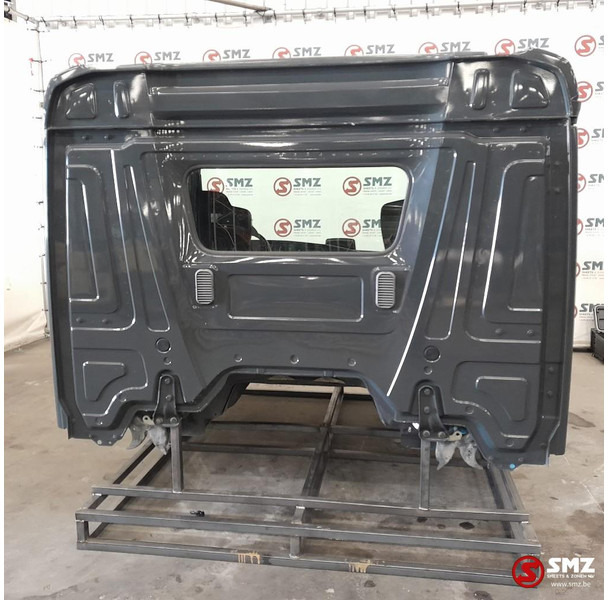 Mercedes-Benz Occ cabine Mercedes Actros MP4 low - Cabine e interior por Camião: foto 4 Mercedes-Benz Occ cabine Mercedes Actros MP4 low - Cabine e interior por Camião: foto 4