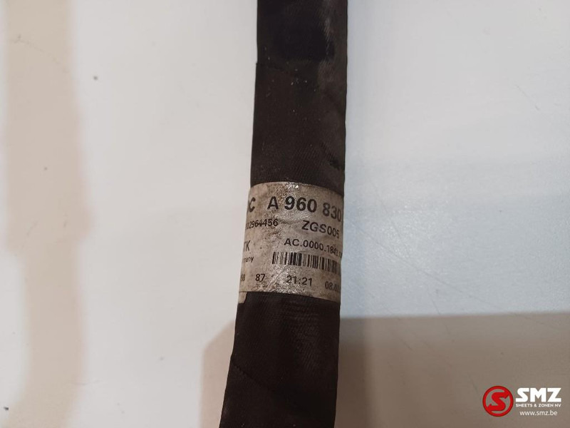 Mercedes-Benz Occ koelleiding airco Mercedes - Sistema de arrefecimento por Camião: foto 4 Mercedes-Benz Occ koelleiding airco Mercedes - Sistema de arrefecimento por Camião: foto 4