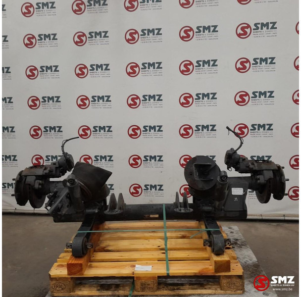 Mercedes-Benz Occ stuuras / meeloopas M-4,3LA/C17.5 Mercedes - Direcção por Camião: foto 1 Mercedes-Benz Occ stuuras / meeloopas M-4,3LA/C17.5 Mercedes - Direcção por Camião: foto 1