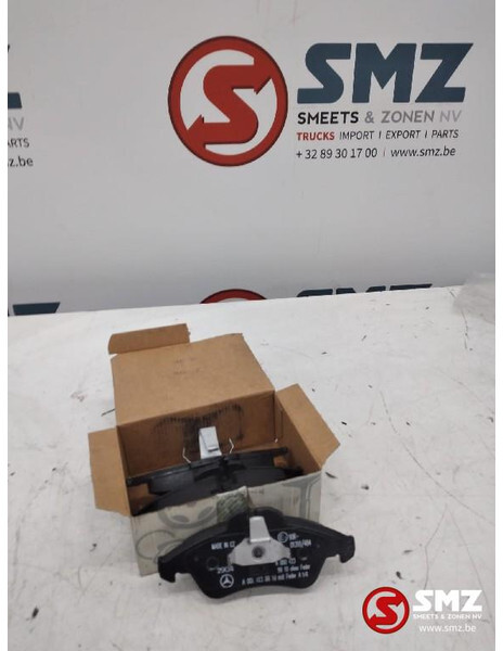 Mercedes-Benz Set remblokken mercedes sprinter w909 a0084204220 - Pastilhas de freio por Camião: foto 1 Mercedes-Benz Set remblokken mercedes sprinter w909 a0084204220 - Pastilhas de freio por Camião: foto 1