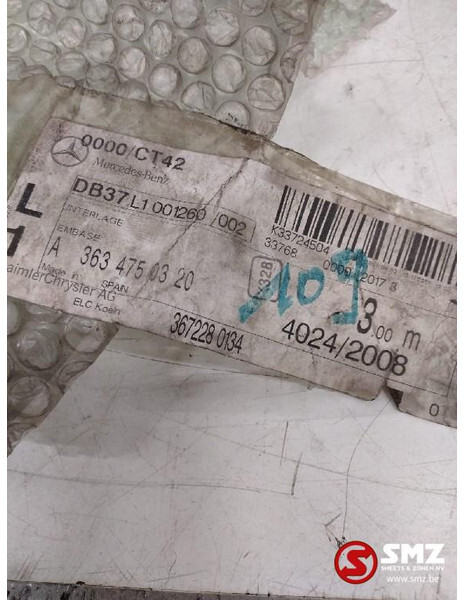 Mercedes-Benz Set van 2 rubbers brandstoftanksteun 3m mercedes a - Tanque de combustível por Camião: foto 2 Mercedes-Benz Set van 2 rubbers brandstoftanksteun 3m mercedes a - Tanque de combustível por Camião: foto 2