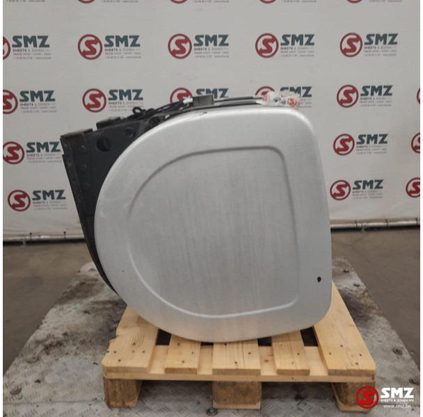 Renault Occ brandstoftank 360L + brandstofniveausensor Ren - Tanque de combustível por Camião: foto 4 Renault Occ brandstoftank 360L + brandstofniveausensor Ren - Tanque de combustível por Camião: foto 4