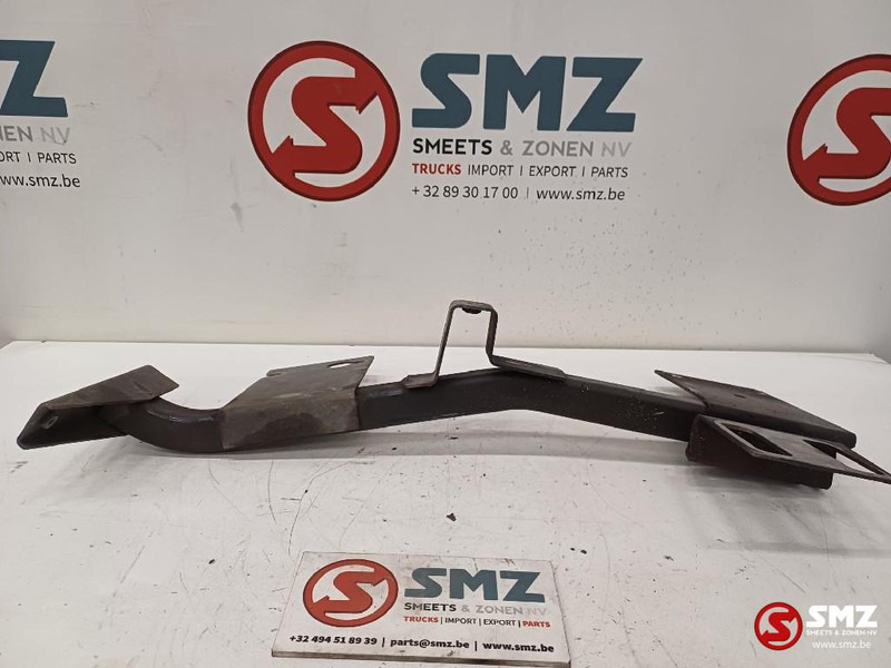 Renault Occ bumperbevestiging links Renault - Para-choque por Camião: foto 3 Renault Occ bumperbevestiging links Renault - Para-choque por Camião: foto 3