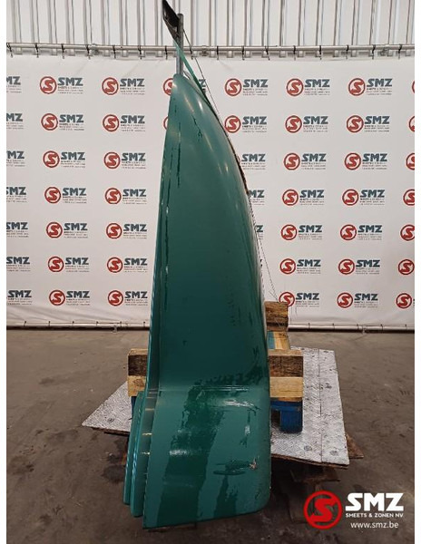 Renault Occ dakspoiler Renault - Aerodinâmica/ Aerofólio por Camião: foto 3 Renault Occ dakspoiler Renault - Aerodinâmica/ Aerofólio por Camião: foto 3