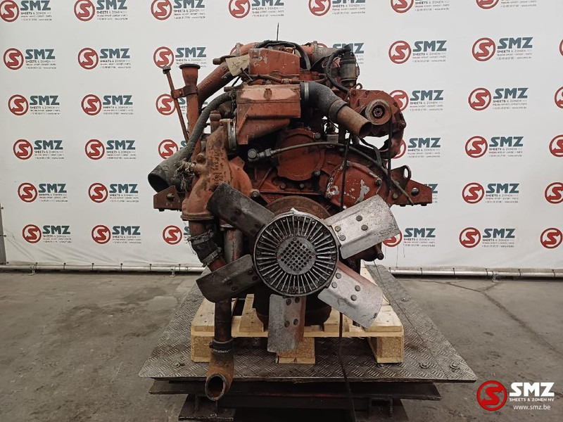 Renault Occ motor MIDS062030B + versnellingsbak 5HP-500 Re - Motor por Camião: foto 3 Renault Occ motor MIDS062030B + versnellingsbak 5HP-500 Re - Motor por Camião: foto 3