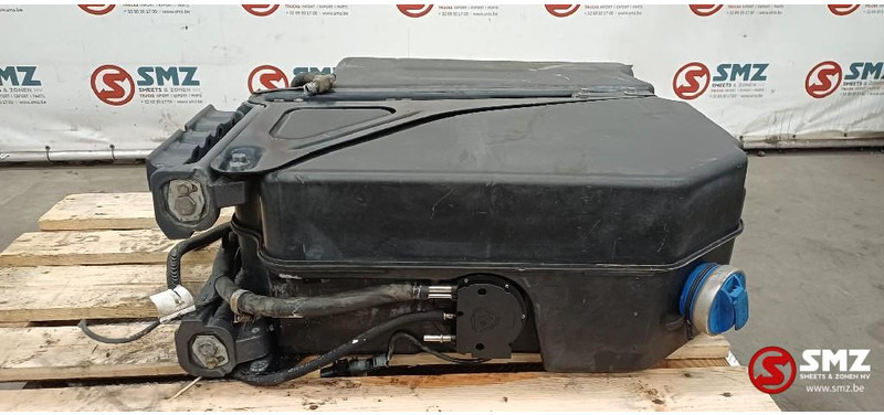Scania Occ AdBluetank 105L Scania - Sistema de combustível por Camião: foto 1 Scania Occ AdBluetank 105L Scania - Sistema de combustível por Camião: foto 1