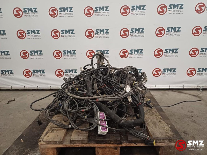 Scania Occ lot kabelbomen Scania - Cables/ Wire harness por Camião: foto 4 Scania Occ lot kabelbomen Scania - Cables/ Wire harness por Camião: foto 4