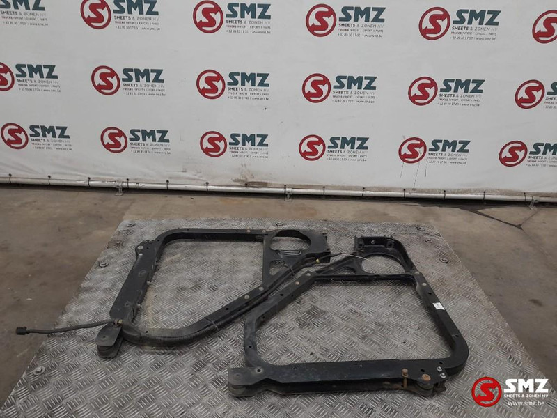 Volvo Occ 2 sideskirtbeugels Volvo - Estrutura/ Châssis por Camião: foto 1 Volvo Occ 2 sideskirtbeugels Volvo - Estrutura/ Châssis por Camião: foto 1