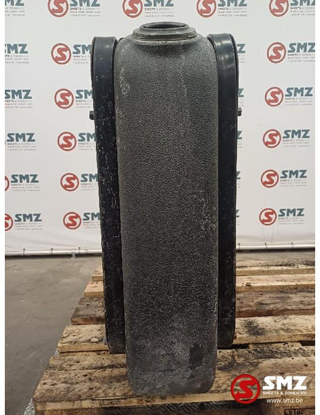 Volvo Occ AdBluetank + sensor Volvo - Sistema de combustível por Camião: foto 1 Volvo Occ AdBluetank + sensor Volvo - Sistema de combustível por Camião: foto 1