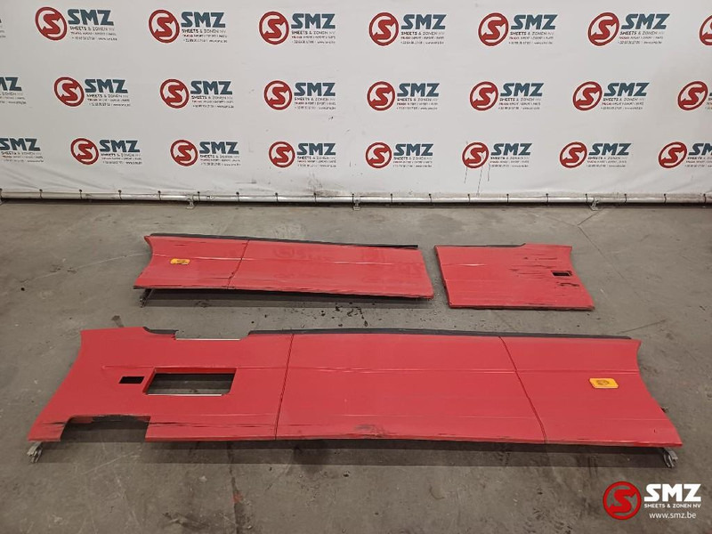 Volvo Occ side skirt set Volvo - Estrutura/ Châssis por Camião: foto 1 Volvo Occ side skirt set Volvo - Estrutura/ Châssis por Camião: foto 1